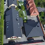 Richie I & Pool Апартаменты Шиофок