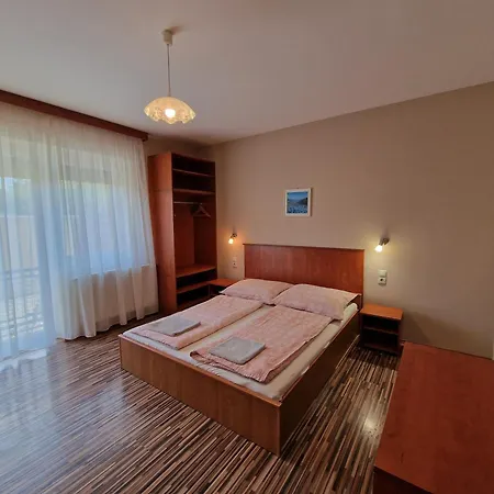 Apartament Richie I & Pool