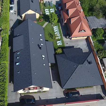 Richie I & Pool Apartament Siófok