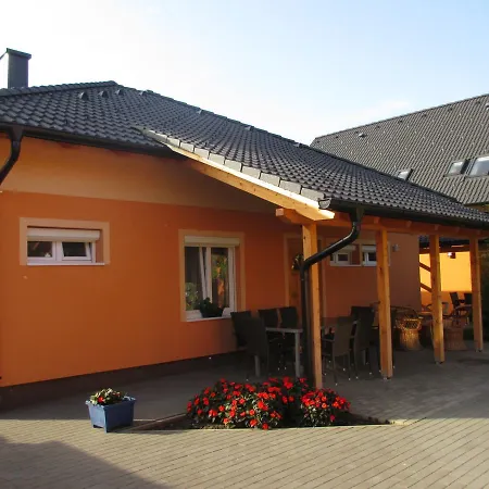 Richie I Apartman & Pool Apartment Siofok