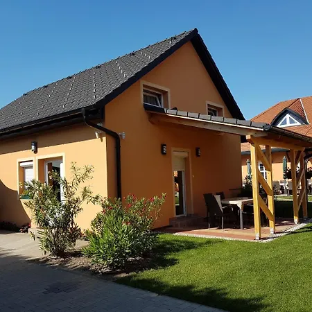 Richie I Apartman & Pool Siofok